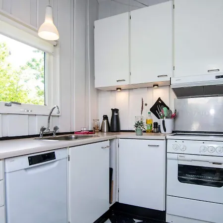 5 Person Holiday In