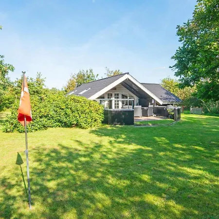 5 Person Holiday In Casa vacanze Skjern