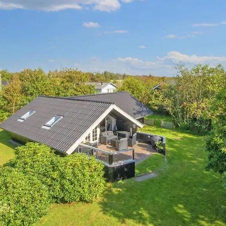 5 Person Holiday In Casa vacanze Skjern